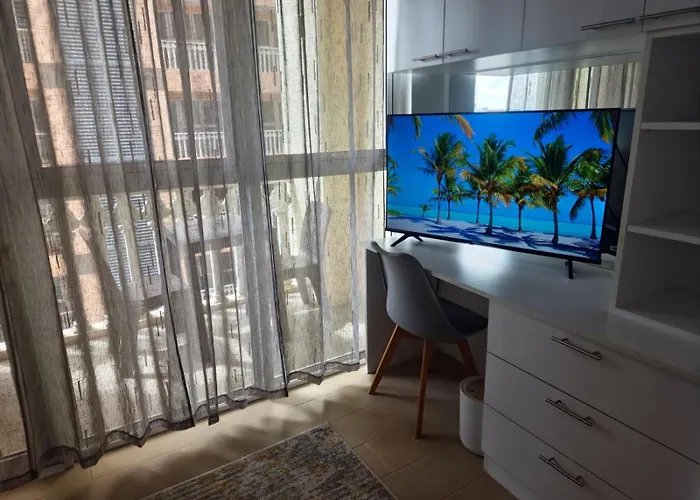 Modern Bright Cozy Stylish 1br Venice Bgc Balcony Manila