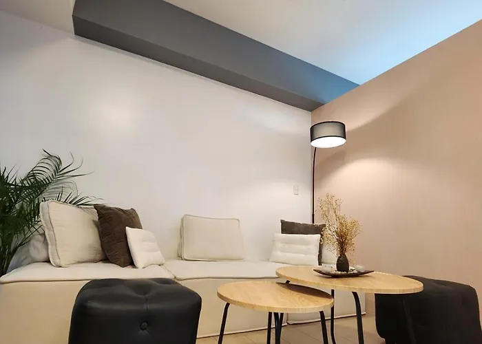 Apartment Modern Bright Cozy Stylish 1br Venice Bgc Balcony